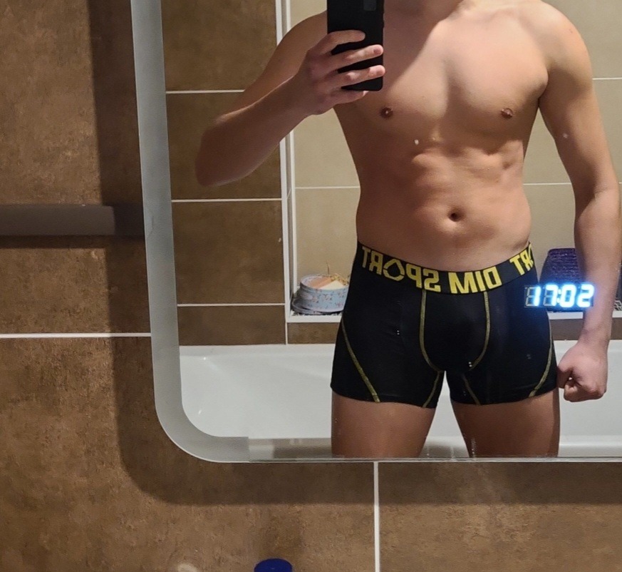 Profil de Merlin, 22 ans, Escort Trans Suisse à Pompaples