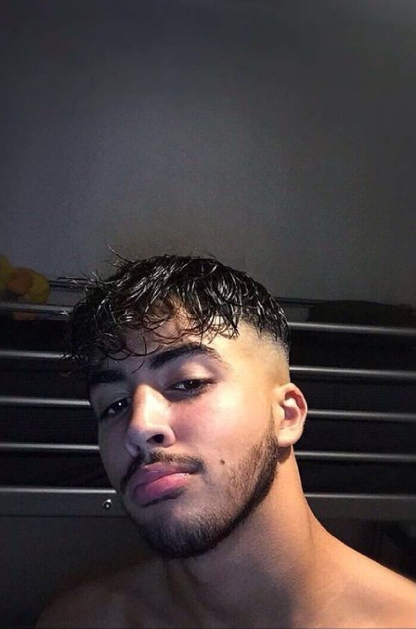 Profil de Herbert, 20 ans, Escort Trans Suisse à La Tour-de-Trême