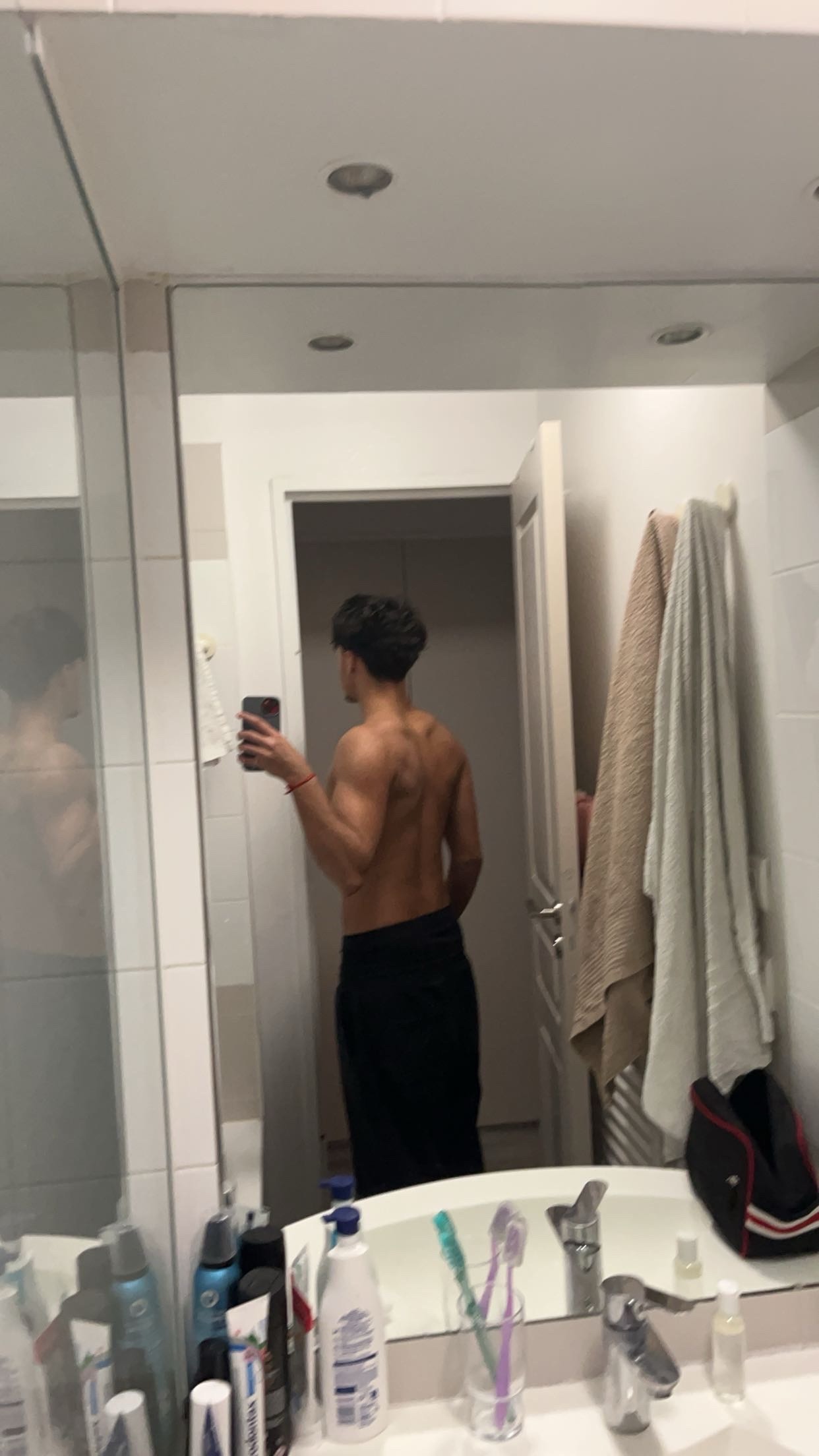 Profil de Esteve, 19 ans, Escort Trans Suisse à Olivone