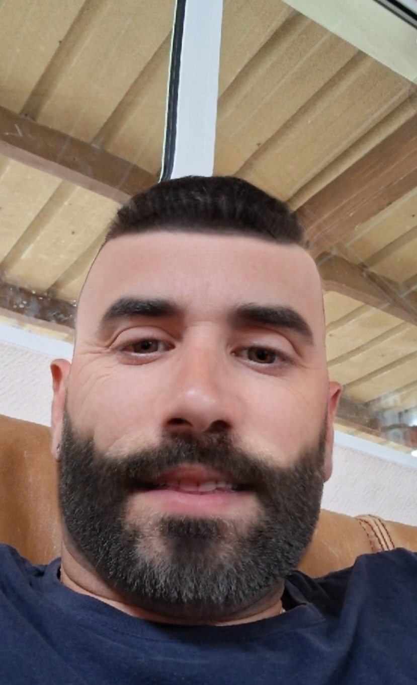 Profil de Kayden, 40 ans, Escort Trans Suisse à Tolochenaz