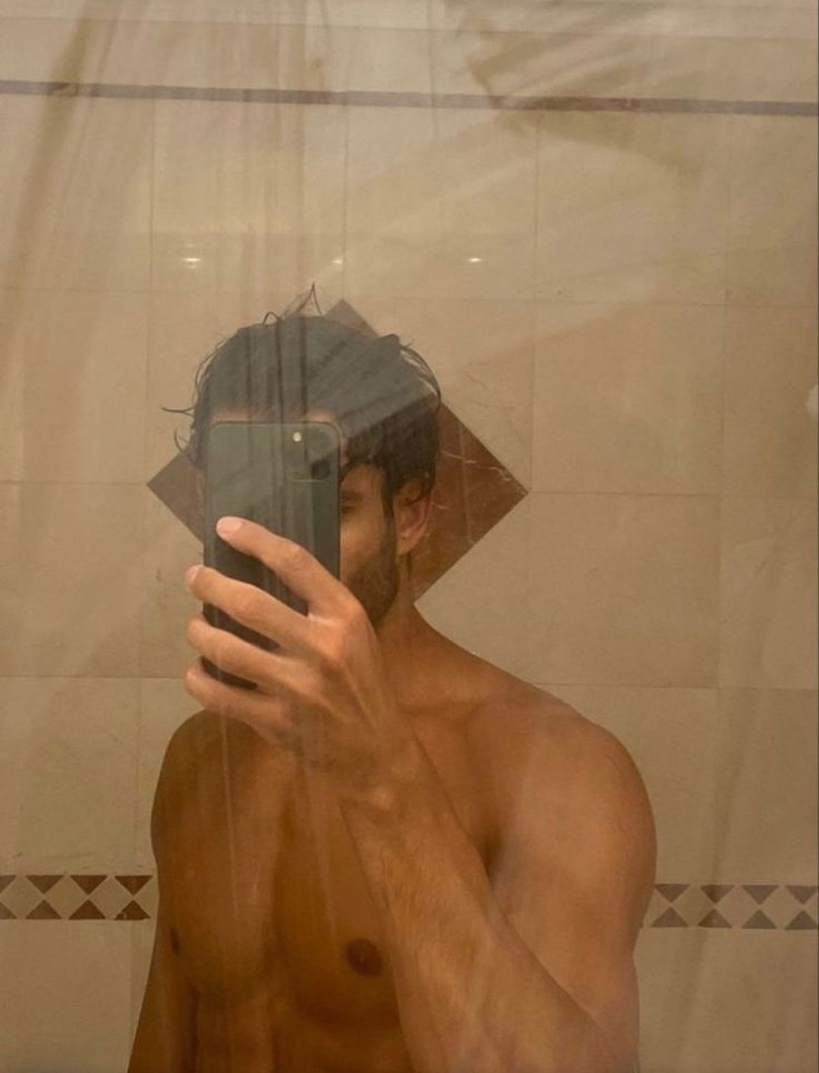 Profil de Adnane, 25 ans, Escort Trans Suisse à Beckenried