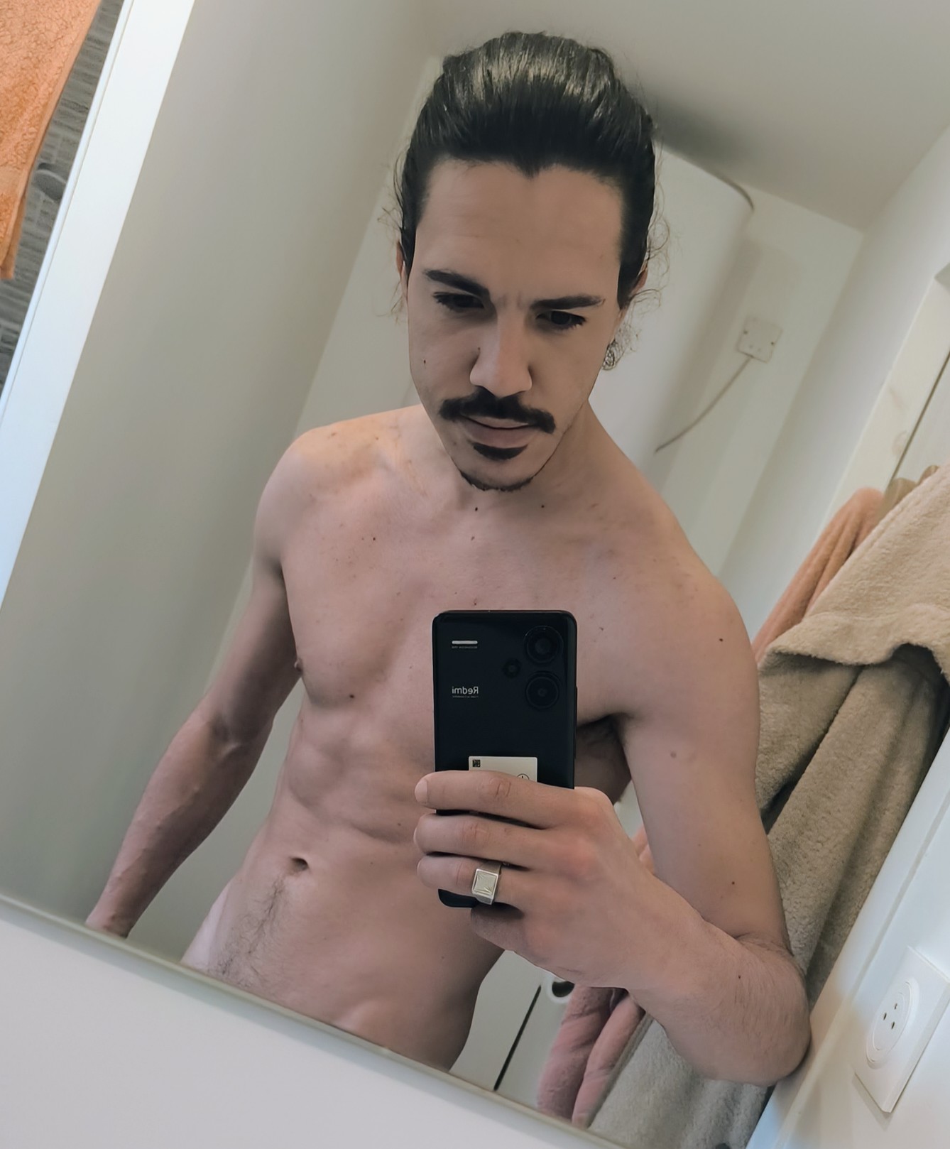 Profil de Janik, 28 ans, Escort Trans Suisse à Champzabé