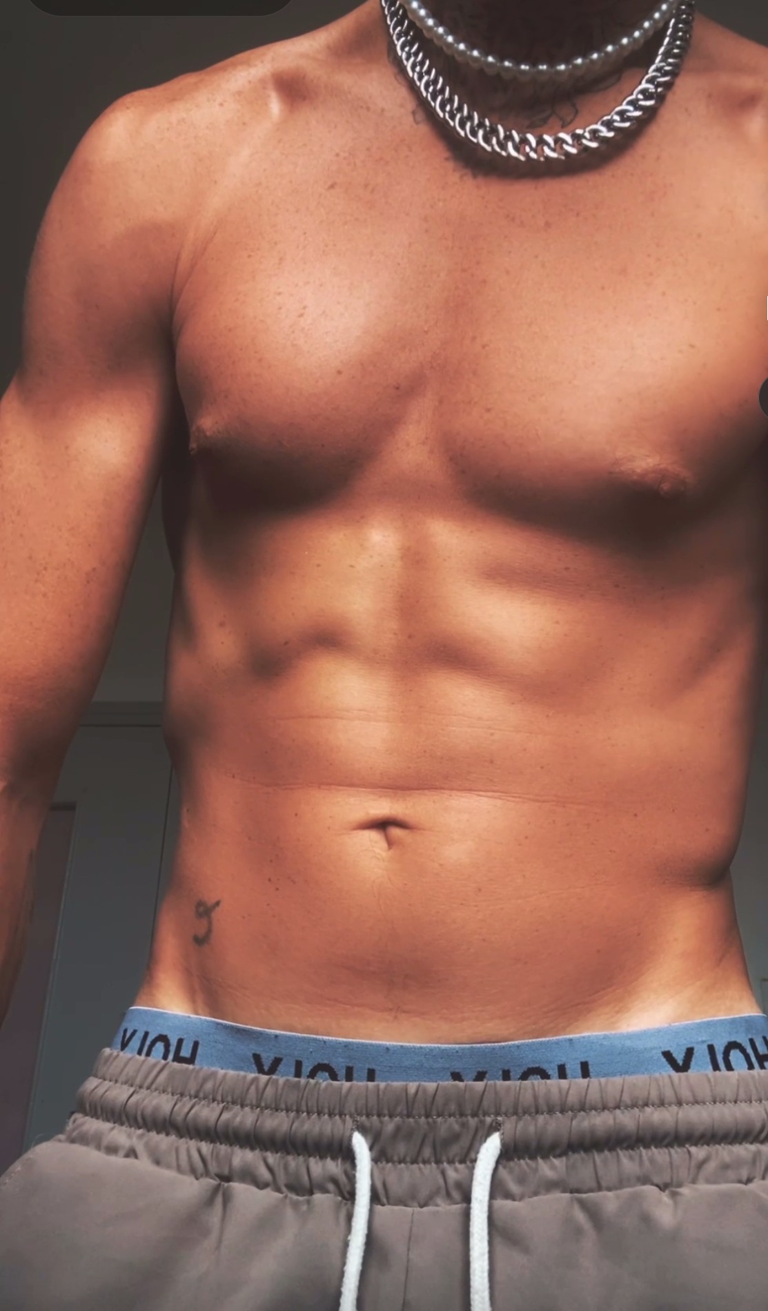 Profil de Freddy, 32 ans, Escort Trans Suisse à Oleyres