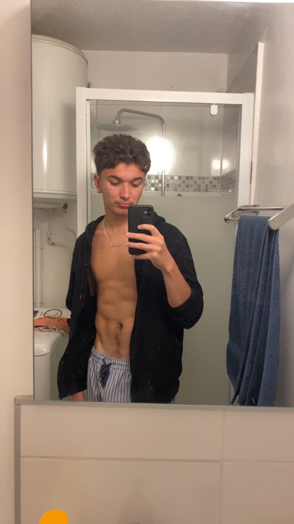 Profil de Milan, 21 ans, Escort Trans Suisse à Köniz