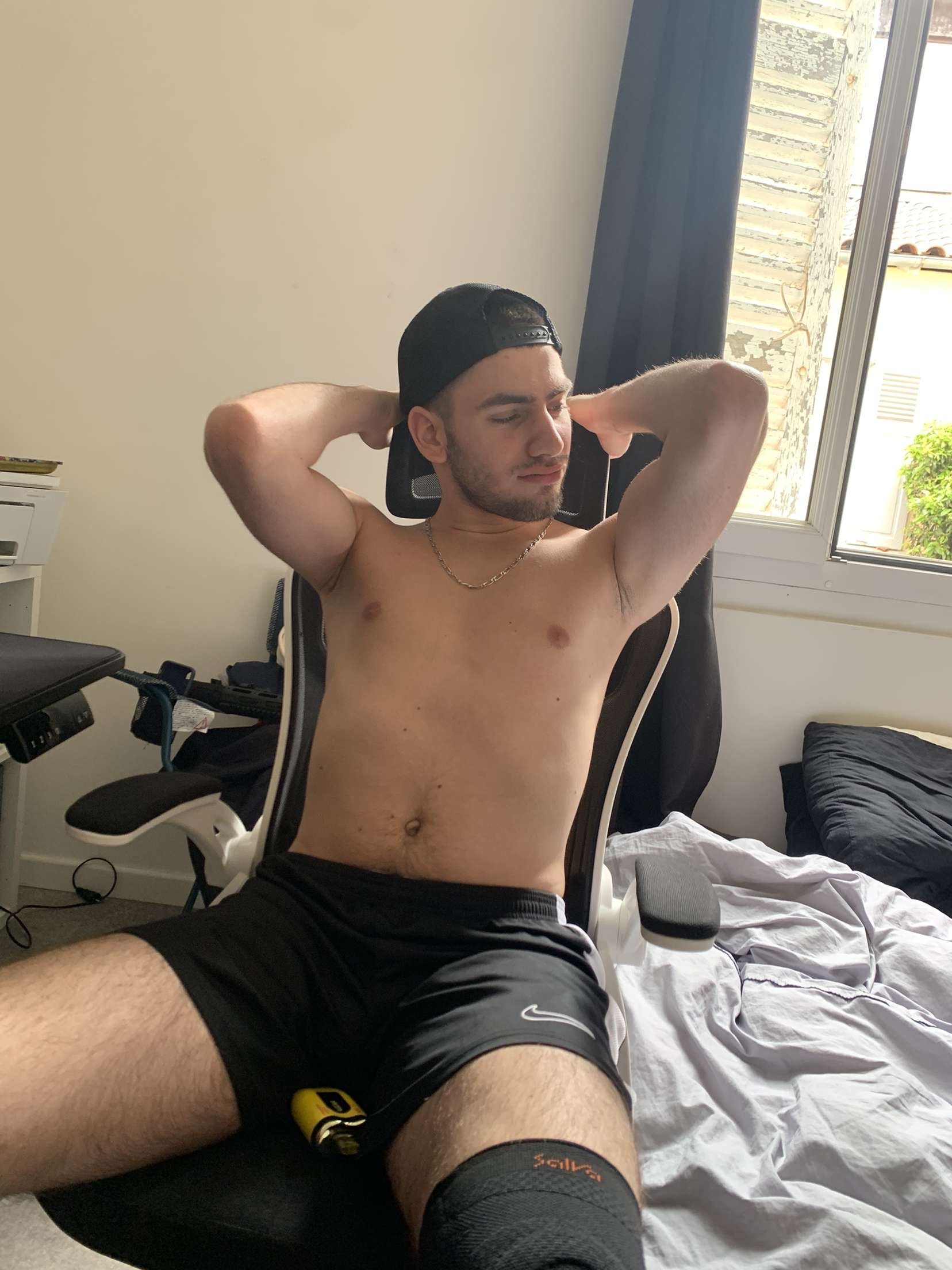 Profil de Lambert, 19 ans, Escort Trans Suisse à Oberiberg