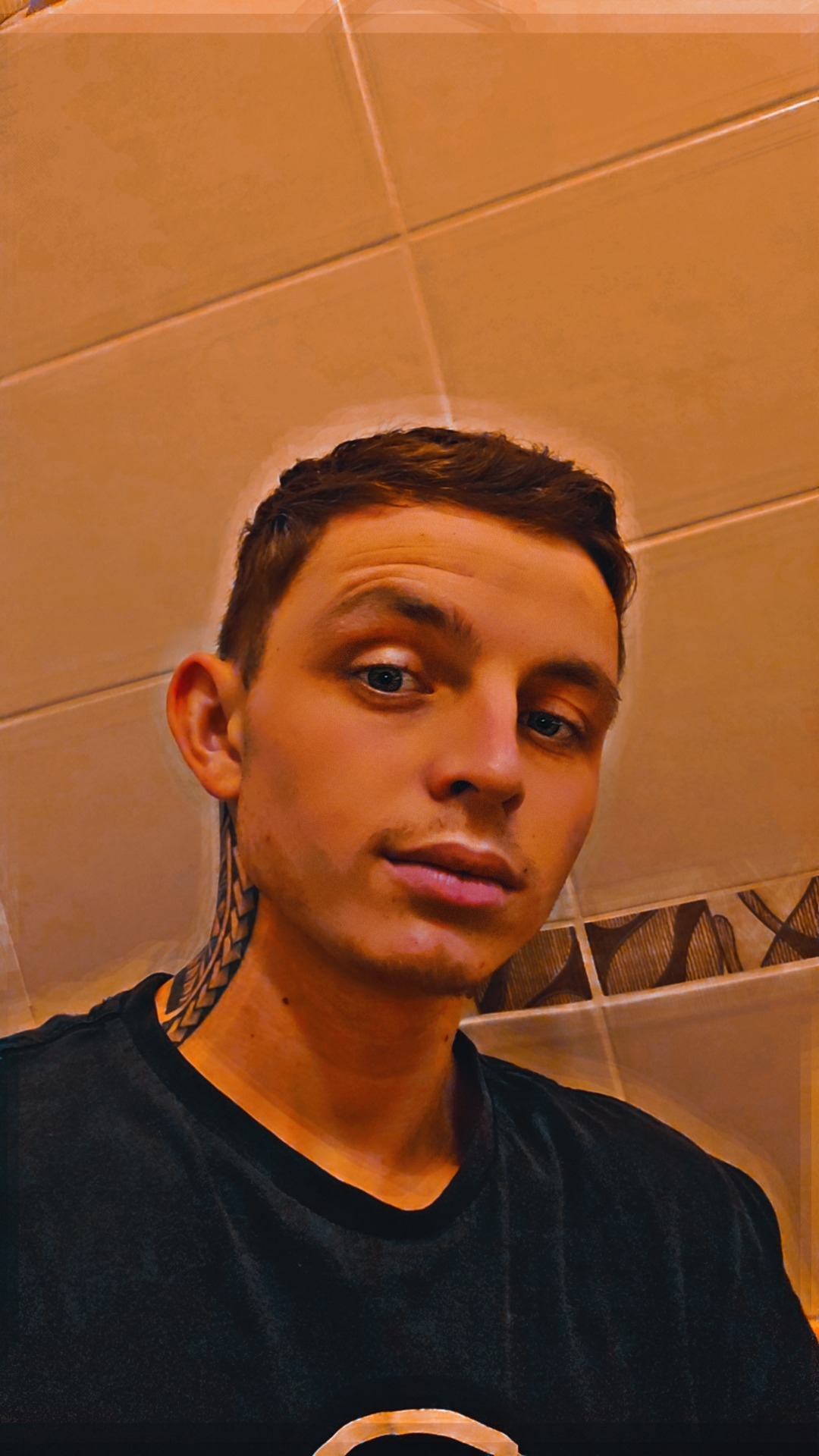 Profil de Aadil, 21 ans, Escort Trans Suisse à Brüttisellen
