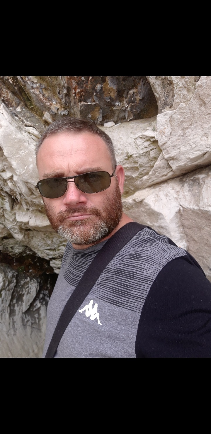Profil de Louis-joseph, 48 ans, Escort Trans Suisse à Menzengrüt