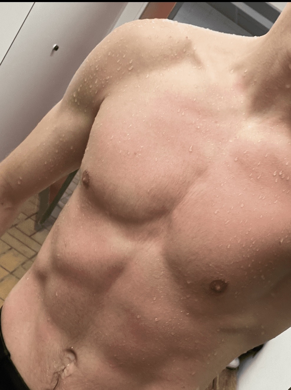 Profil de Feruccio, 18 ans, Escort Trans Suisse à Aesch ZH