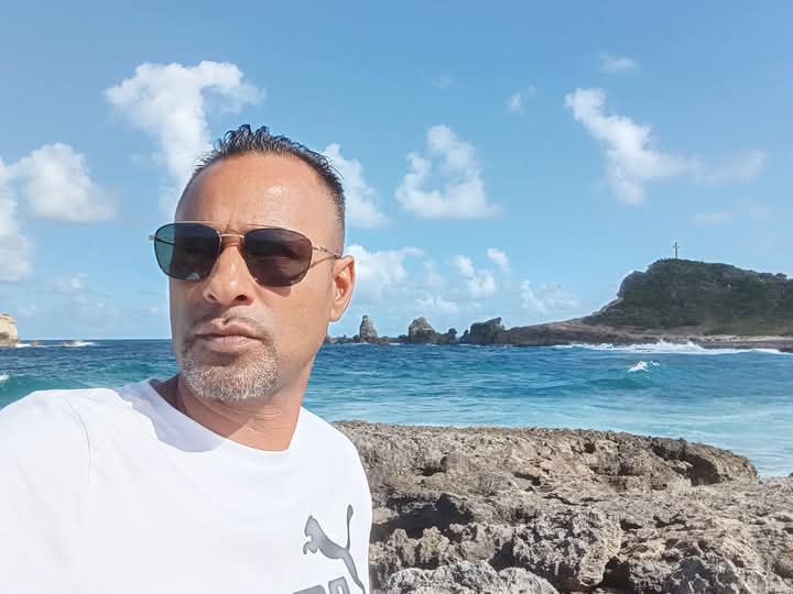 Profil de Elion, 46 ans, Escort Trans Suisse à Gsteigwiler
