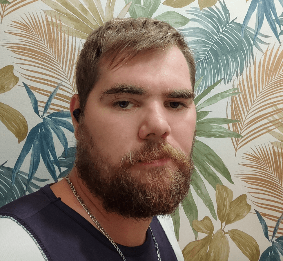 Profil de Raphaël, 30 ans, Escort Trans Suisse à Mollis