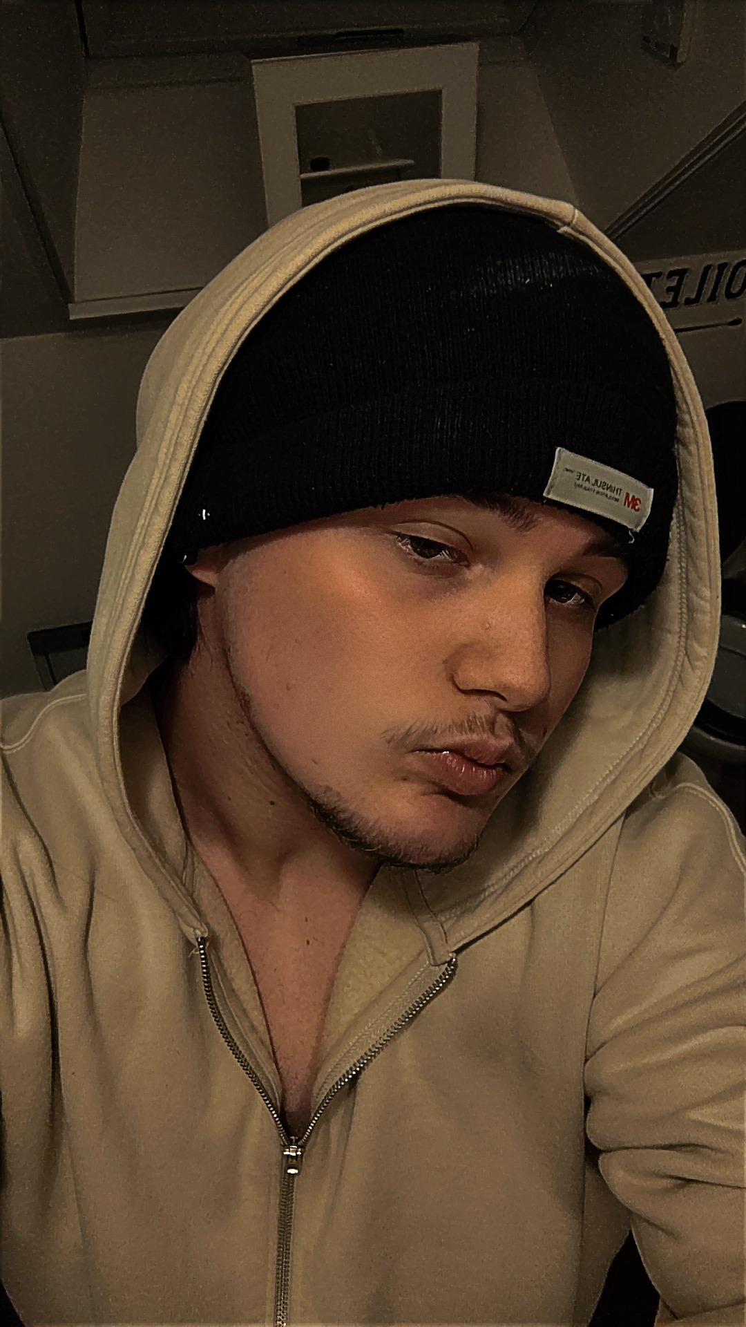 Profil de Louqmane, 19 ans, Escort Trans Suisse à Uerikon