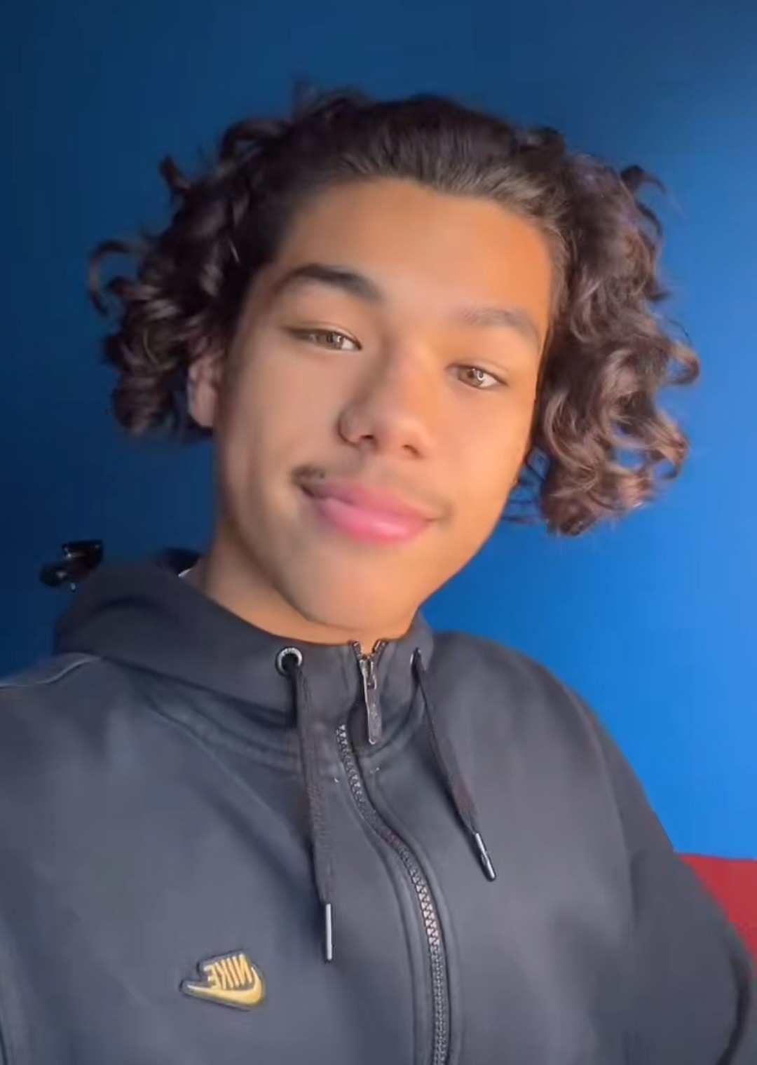 Profil de Enrique, 21 ans, Escort Trans Suisse à Champzabé