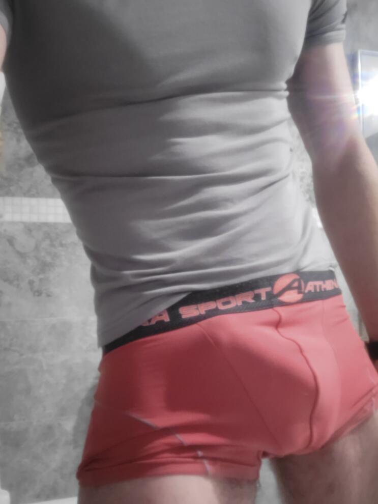 Profil de Clayton, 40 ans, Escort Trans Suisse à Buonas
